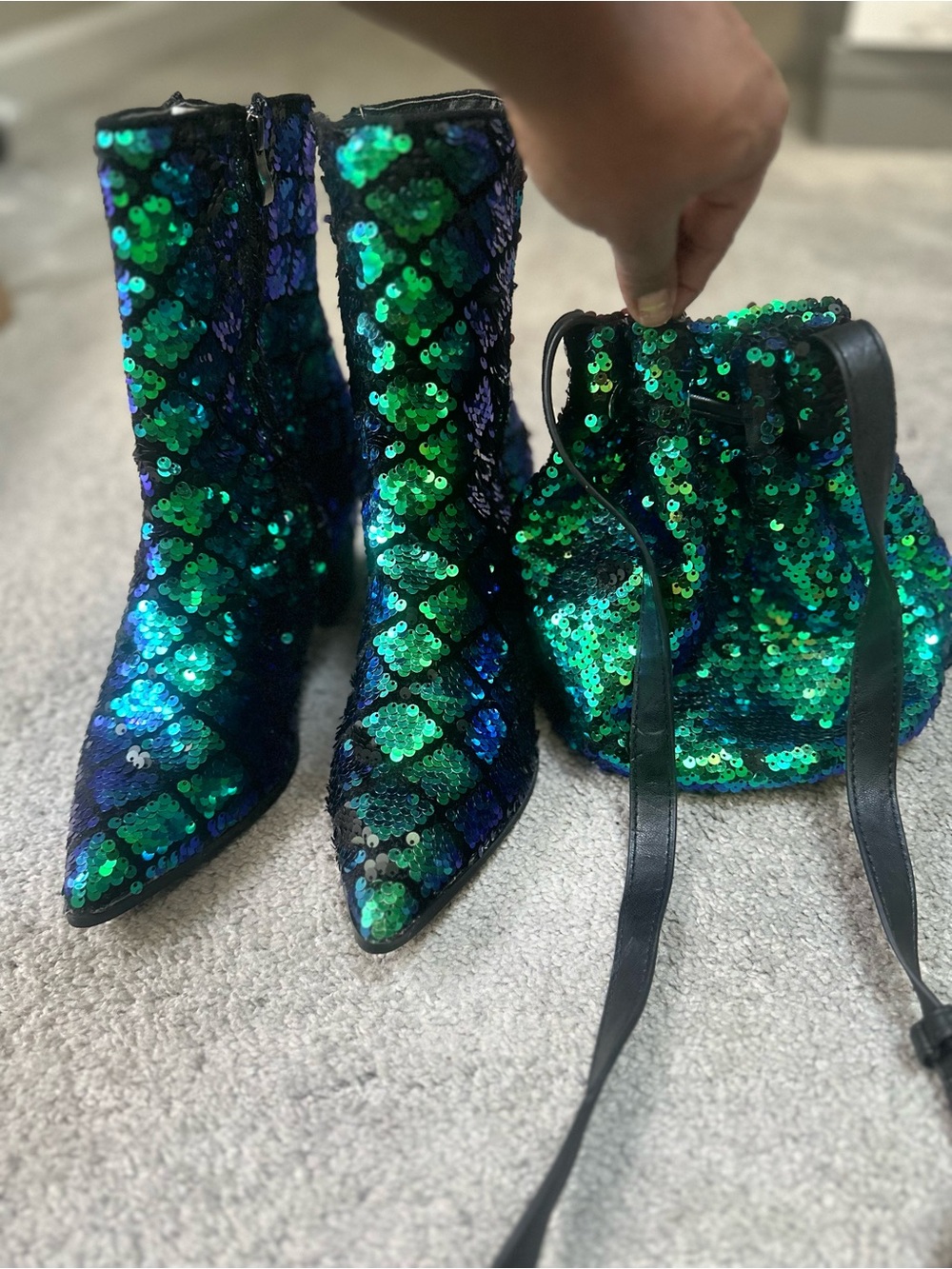 Women’s Cape Robbin Green & Blue Sequin Ankle Boots with Matching Drawstring Bag - Picture 3 of 8